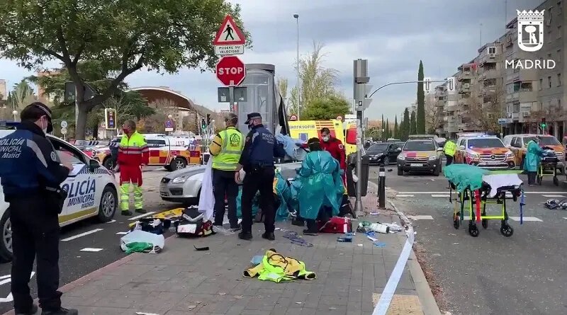 Dos mujeres arrolladas por un coche en Aluche